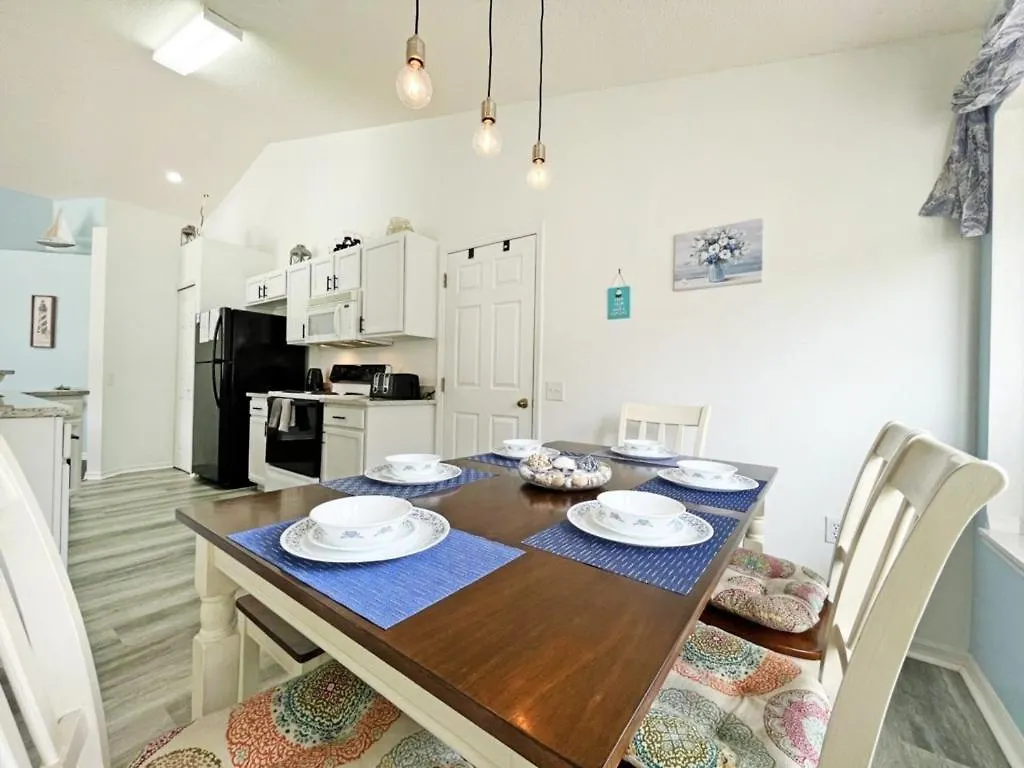 Langham Villa Home Davenport Holiday home
